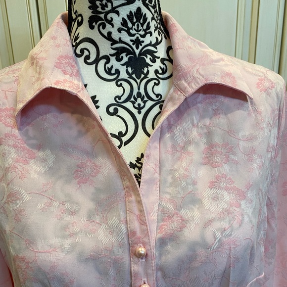 Dressbarn Size Large Pink Floral Pattern 3/4 Sleeve Button-Down Blouse - Picture 7 of 12